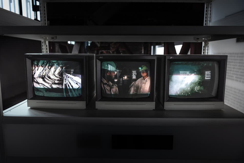 These TVs don’t appear to be playing high art flicks, but they still illustrate the idea that what goes IN THE FRAME is what matters. Also, remember when the frame was basically a square? Miss those days! | photo from unsplash