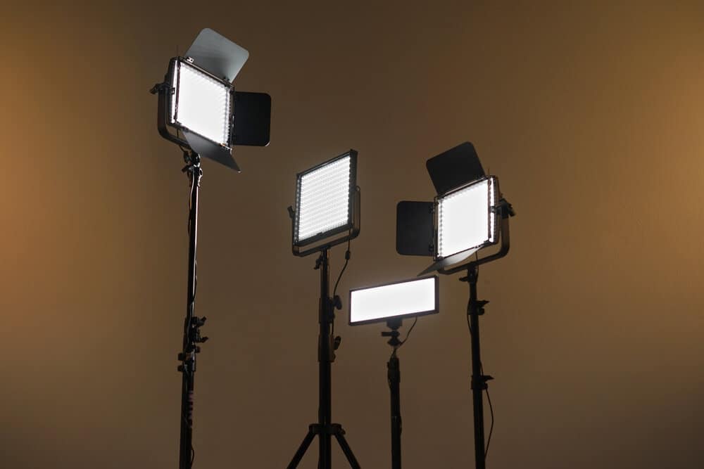 These LED light panels are typically light weight and easy to use. You can use them with barn doors to shape the light or add to diffusion to soften the light. But, check the CRI rating before you buy. You shouldn’t buy anything with a CRI rating of less than 95. It’s not worth the money. The CRI rating tells you how close to “real life” colour your lighting will get you. A bulb with a CRI rating of 80 is going to look nasty and skew the skin tones. | Photo from Aditya Wardhana