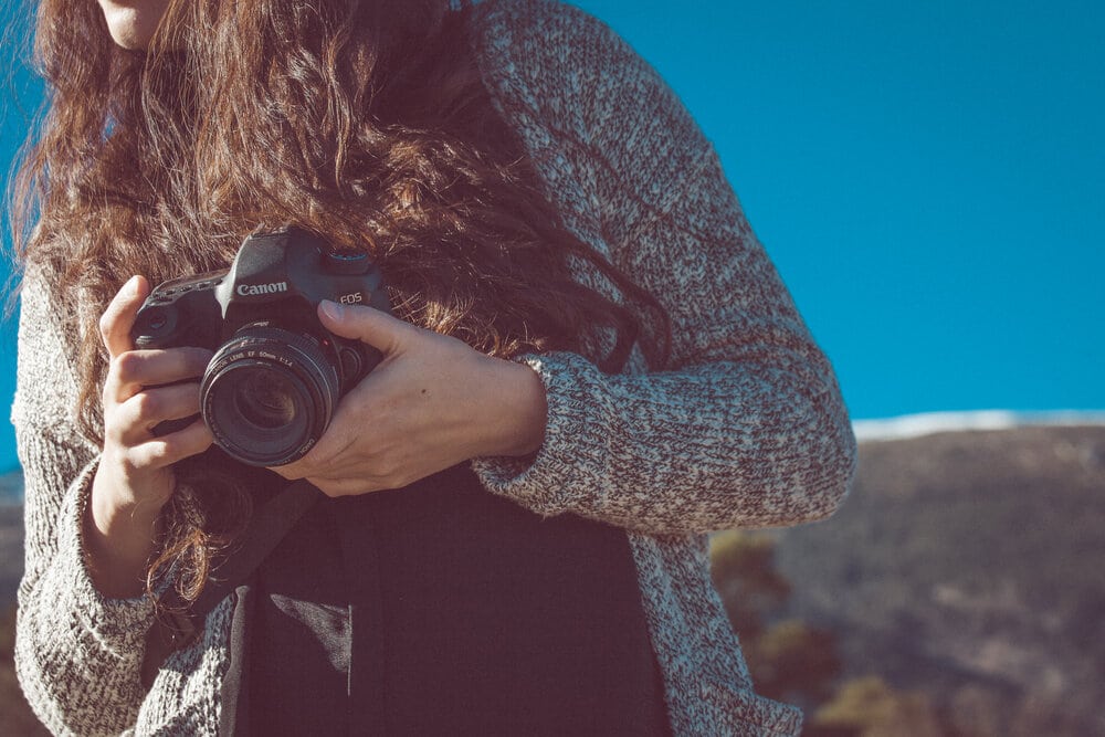 If you’re shooting on the fly, you don’t have to just film one-off shots. You can create shot sequences on the fly too!